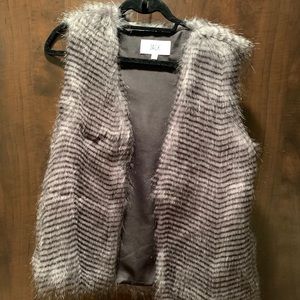 JACK Fur Vest
